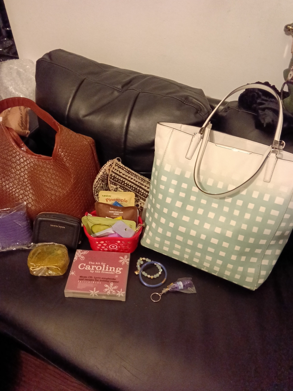 Resellers Bundle 3- Coach Checked M1369-30120 Tote, Sakroots NWT + 10 or More